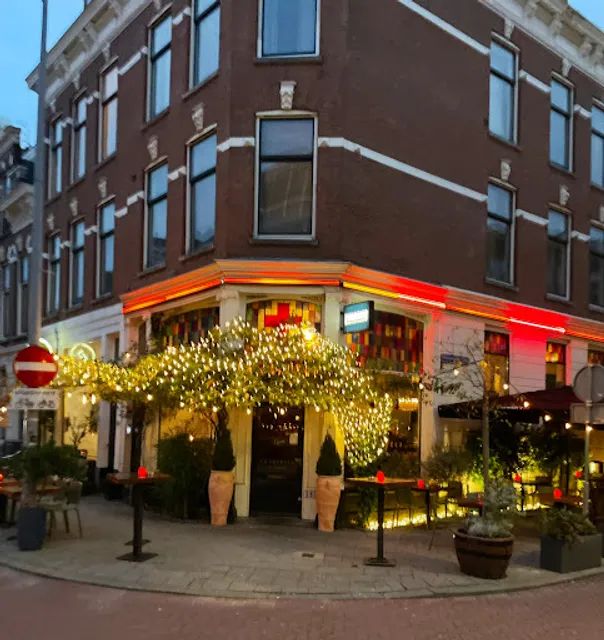 LA CAZUELA | Bar & Tapas