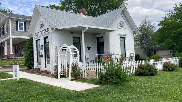 Cozy Cottage Gift and Coffee Shoppe