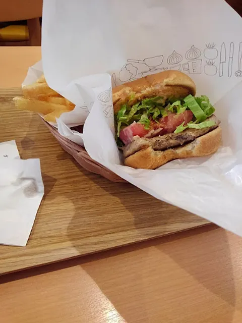 MOS BURGER Tokiwadai Shop