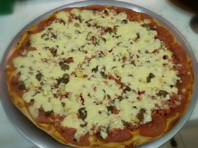 Genios Pizza