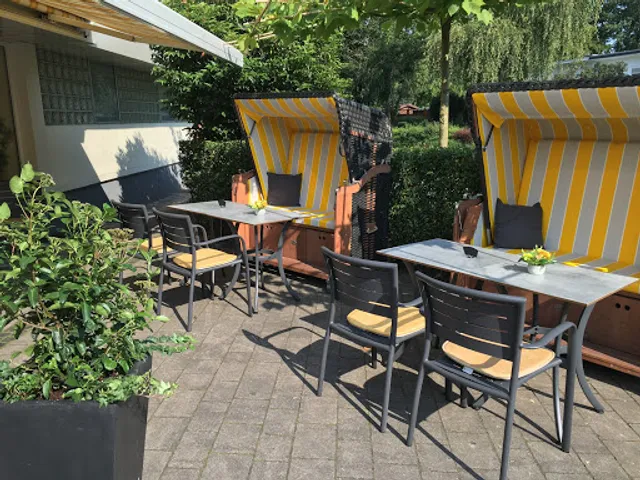 Bakery and Cafe Newzella