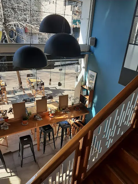 Four Fingers Café Bar