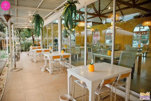 The Aileen Cafe’ Coffee & Restaurant