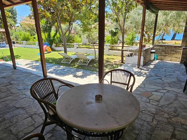 Nikiti Diamond House