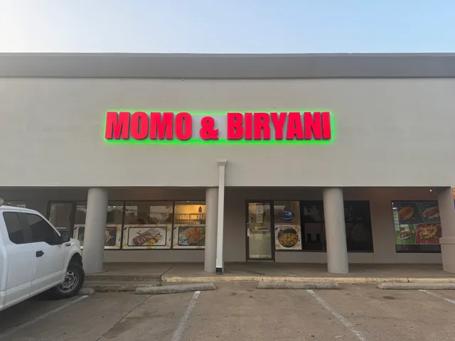 MOMO & BIRYANI