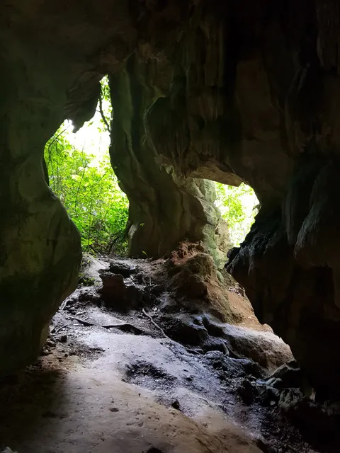 Khlong Chak Bat Cave