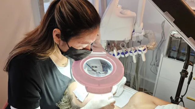 D Glamour Beauty Spa