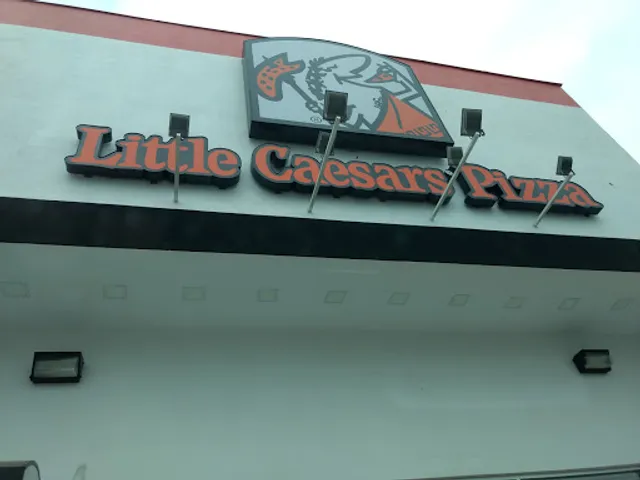 Little Caesars Pizza "Marina"