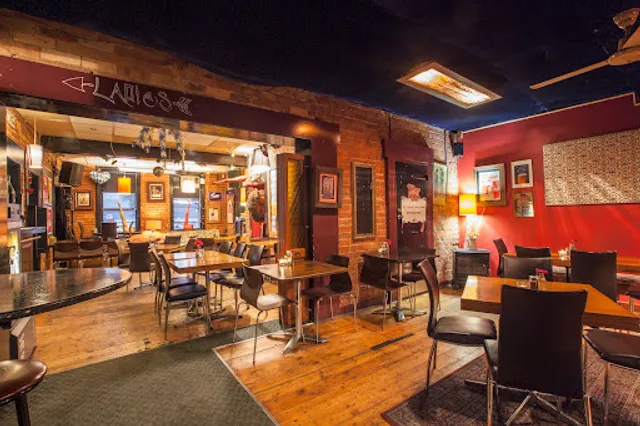 The Fox Hotel | Pub Collingwood