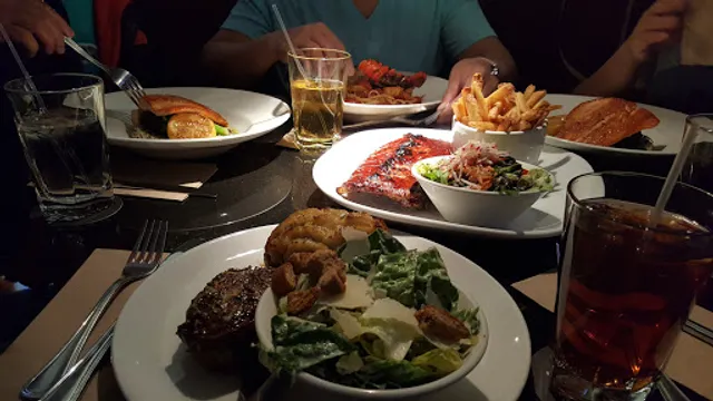 Moxies Kenaston Restaurant