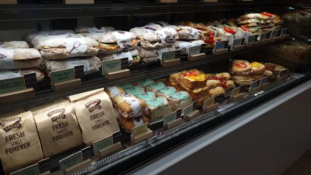 Muffin Break | Guildford Coffee Shop & Cake Shop