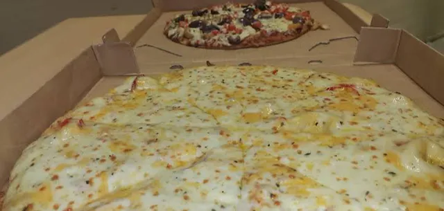 Debonairs Pizza