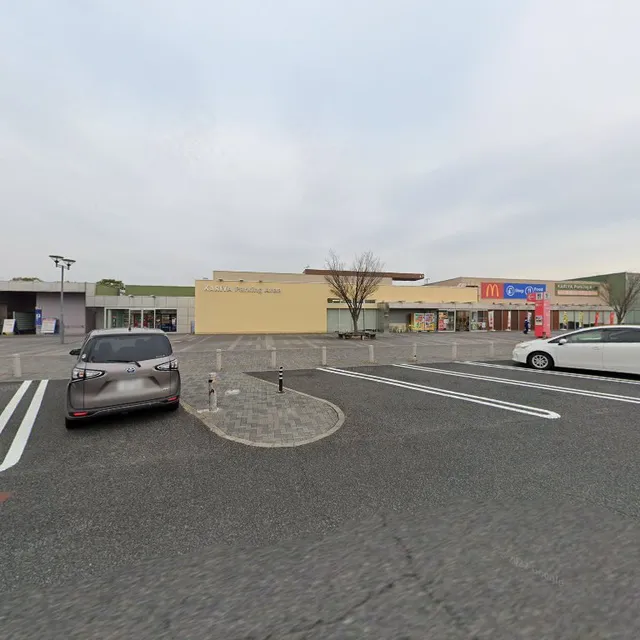 Feed ME 生搾りジュースマシン 刈谷ハイウェイオアシス