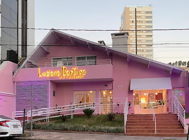 Luciana Barbosa Doceria | A casa rosa