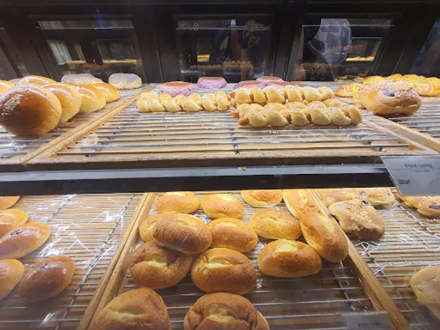 Bread History (Queensbay Mall)
