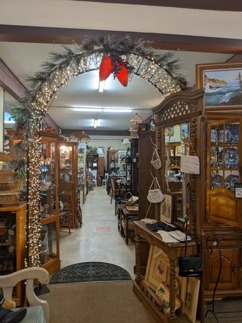 Tenino Antique Mall