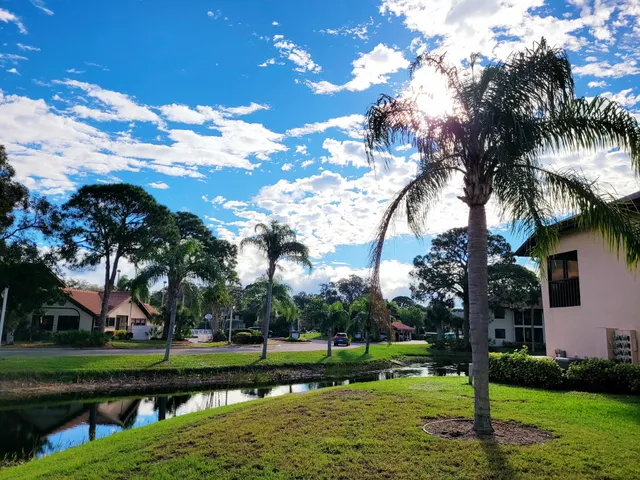 Shorewalk Vacation Villas