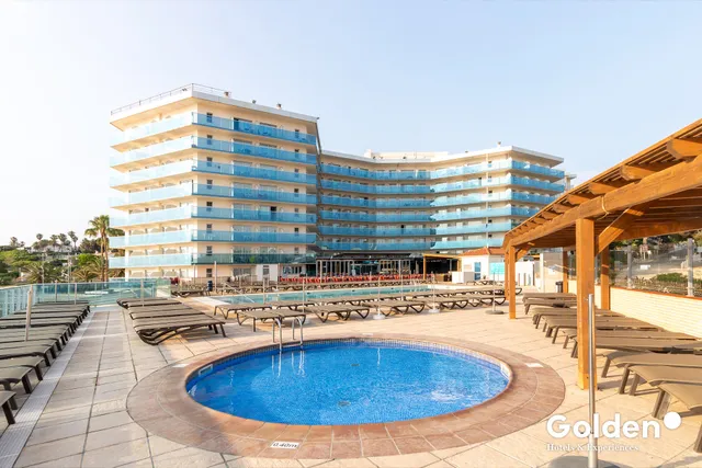 Golden Donaire Beach Hotel