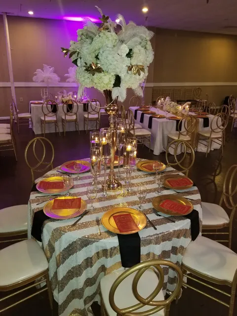 Parkway Village Shopping Center