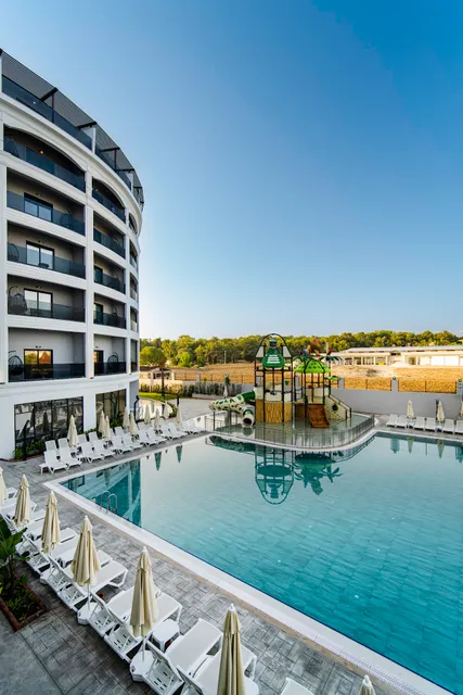 Side Moon Palace Hotel