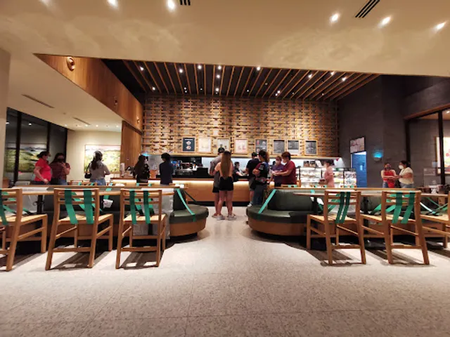 Starbucks Shell SLEX Muntinlupa (Southbound)