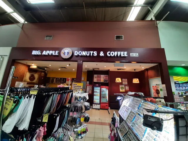 Big Apple Donuts & Coffee @ Giant Kuantan