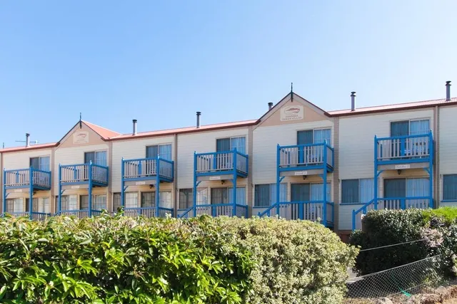 Swansea Ocean Villas