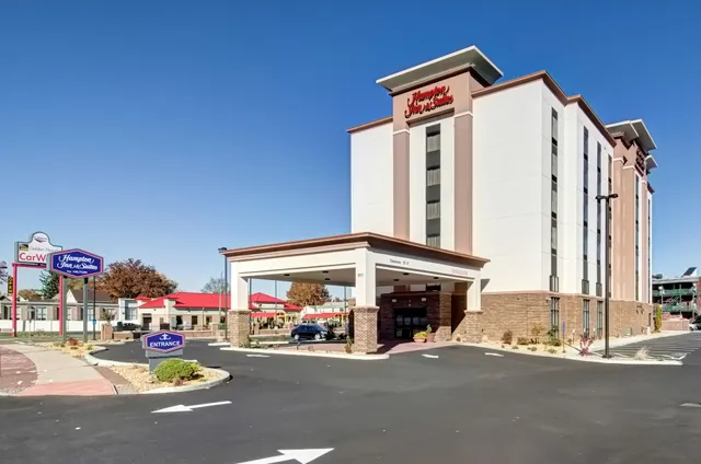 Hampton Inn & Suites Springfield/Downtown