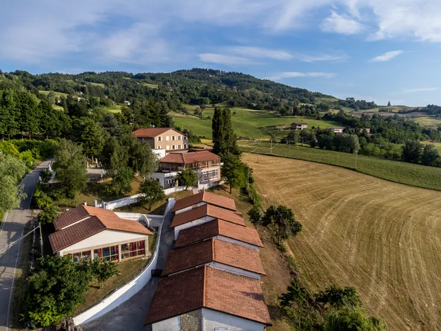 Al Caminetto De La Rosa