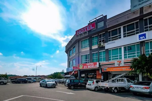 OYO 91010 Furich Hotel