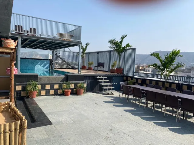 Ka10 Square Hotel & Banquets