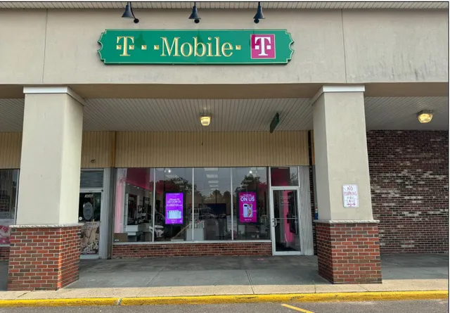 T-Mobile Authorized Retailer