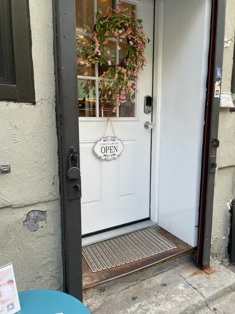 Becoming Unique Boutique