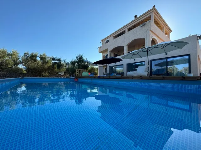 Elements of Diros (luxury suites)