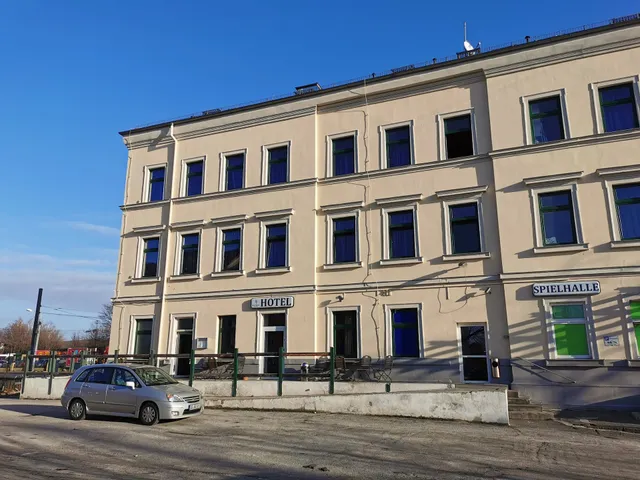 Elbe's Hotel Café-Bar