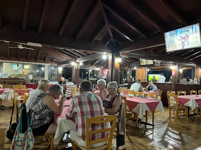 Γιαννής ταβέρνα-Giannis tavern