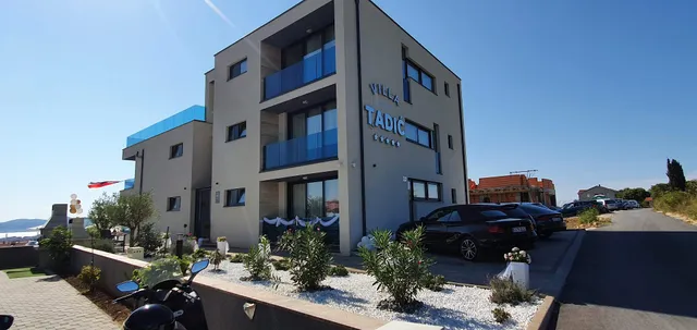 Villa Tadic