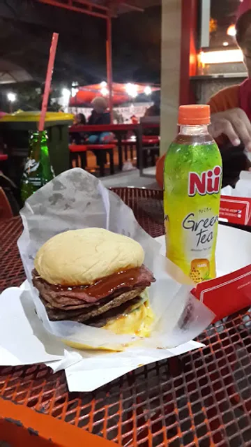 Blenger Burger