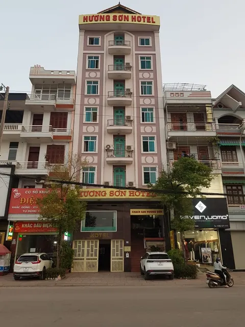 Huong Son Hotel