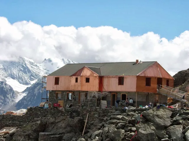 Rifugio degli Angeli at Moriond