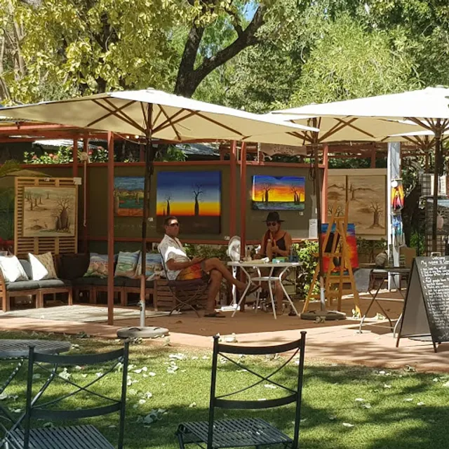 Ivanhoes Gallery Restaurant