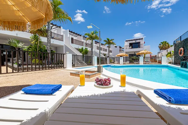 Apartments Las Lilas