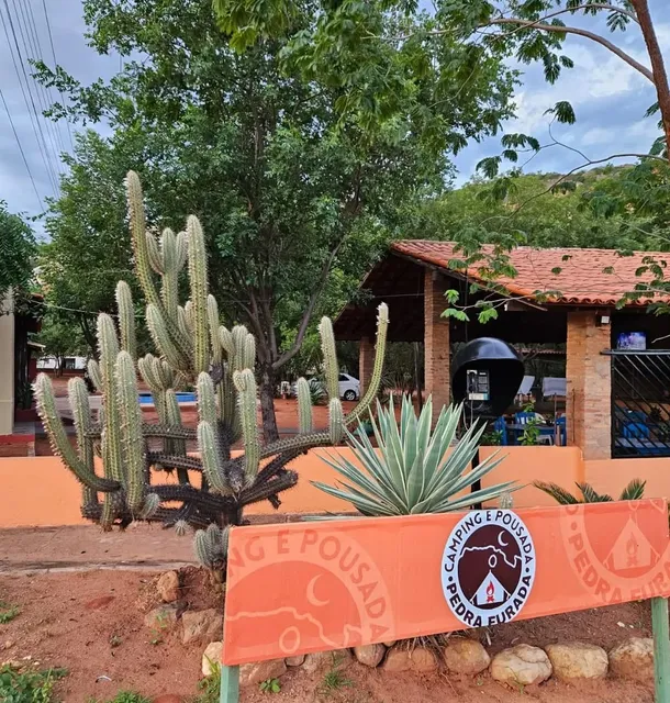 Camping e Pousada Pedra Furada