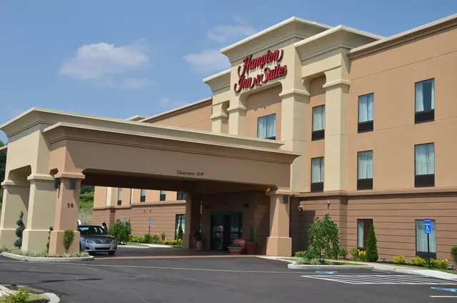 Hampton Inn & Suites Sharon