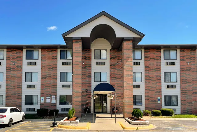 Motel 6 Elk Grove Village, IL - O'Hare