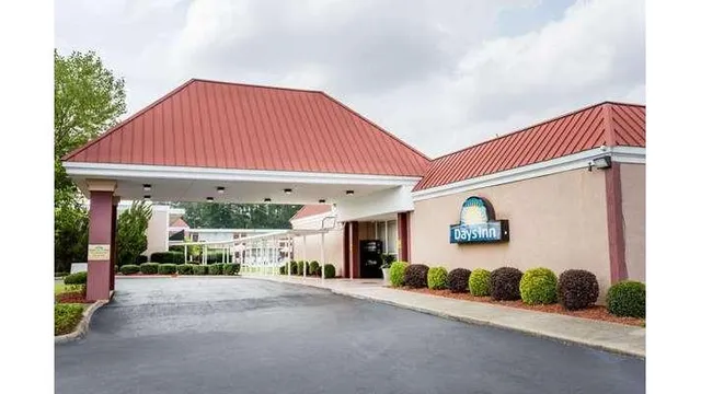 Days Inn by Wyndham Goldsboro