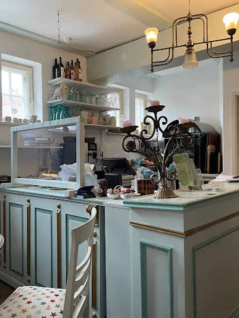 Wecklies Café & Bistro