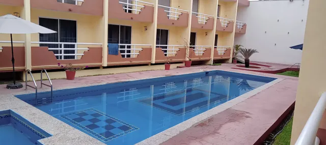 Hotel La Media Luna Inn