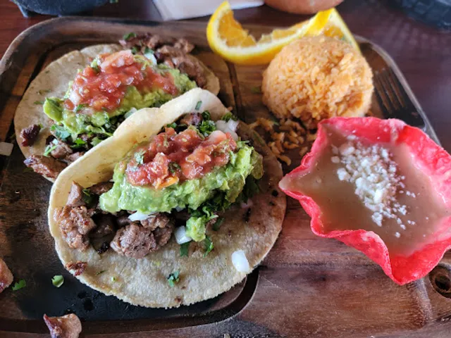 La Sinaloense Bar & Grill