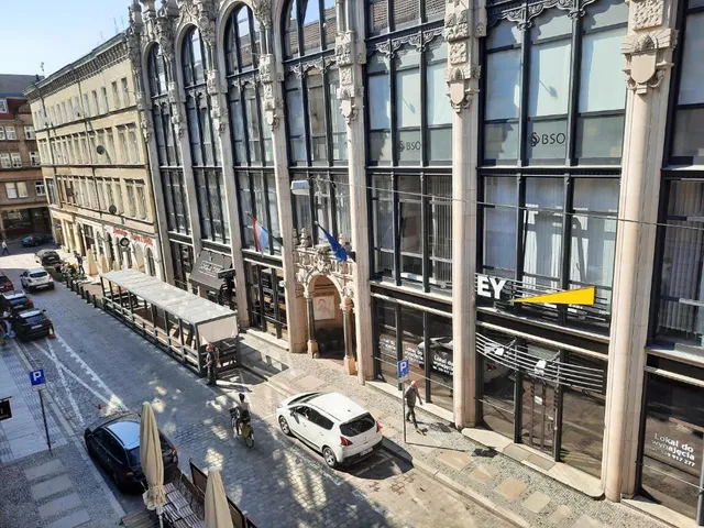 Good Night in Wroclaw - Aries